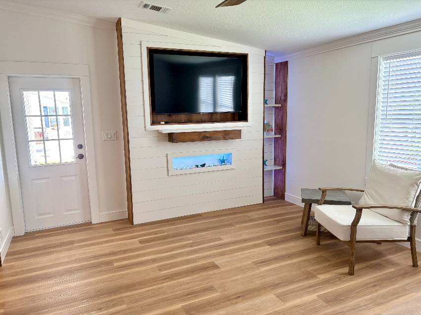 900 Bonaire W a Venice, FL Mobile or Manufactured Home for Sale
